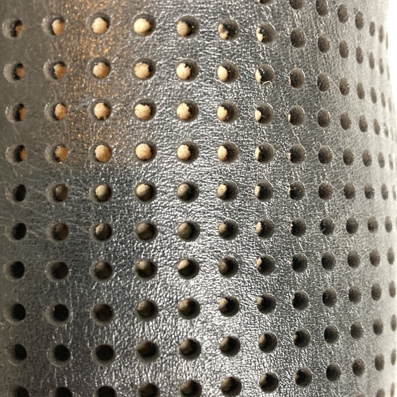 EARTH Zest Black Leather Slip-On Perforated Slides Size 9 Comfort Walking Summer - Picture 13 of 16